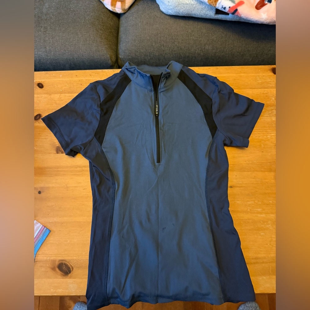 Kerrits Women Riding Apparel Top (size small)